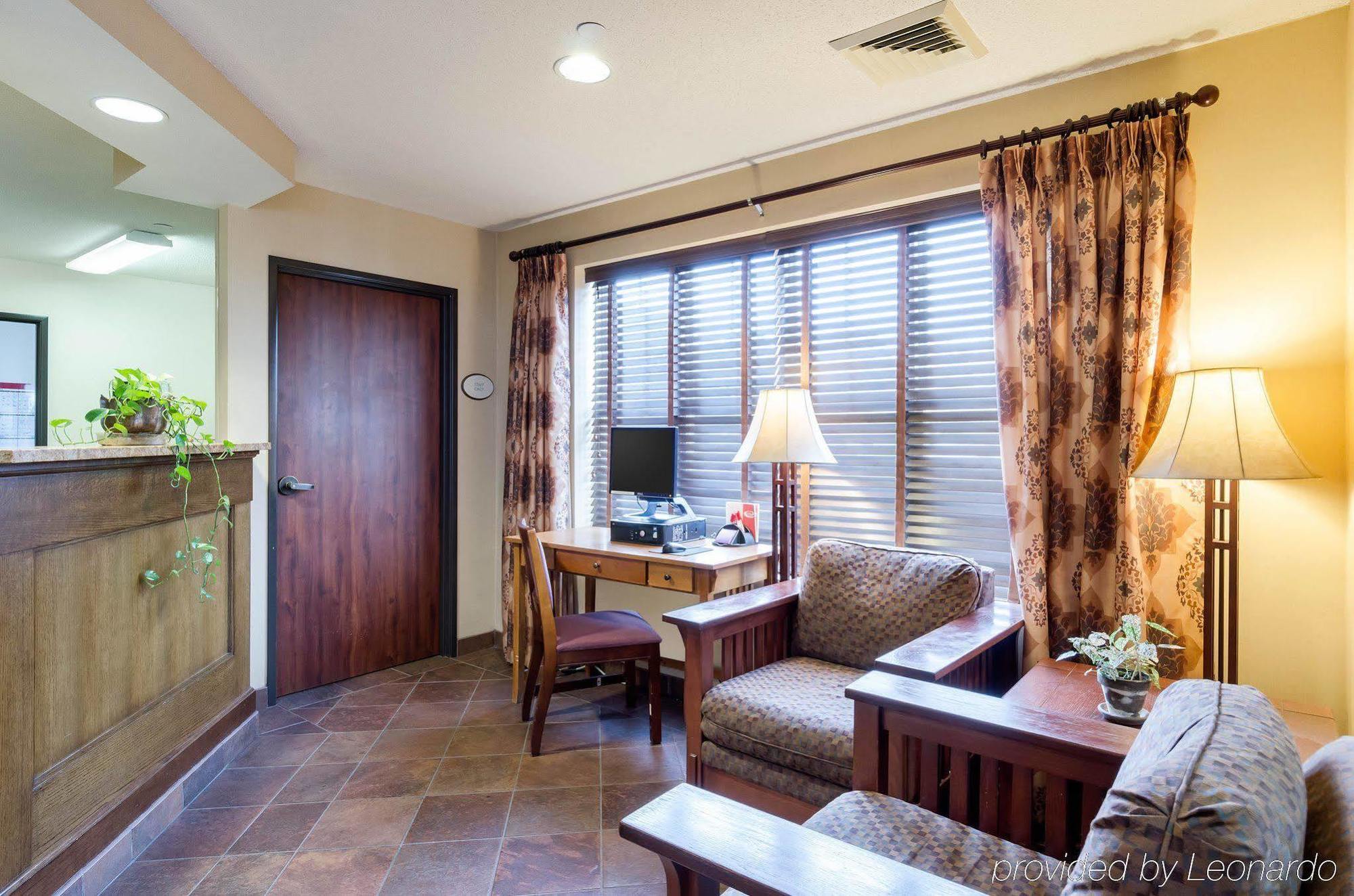 Econo Lodge Hadley Near University Exterior foto